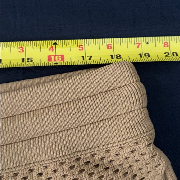 Burberry Tan Knit Shorts - Picture 6 of 11